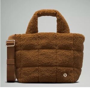 Lululemon Quilted Grid Crossbody Bag 5L *Fleece Burnt Caramel